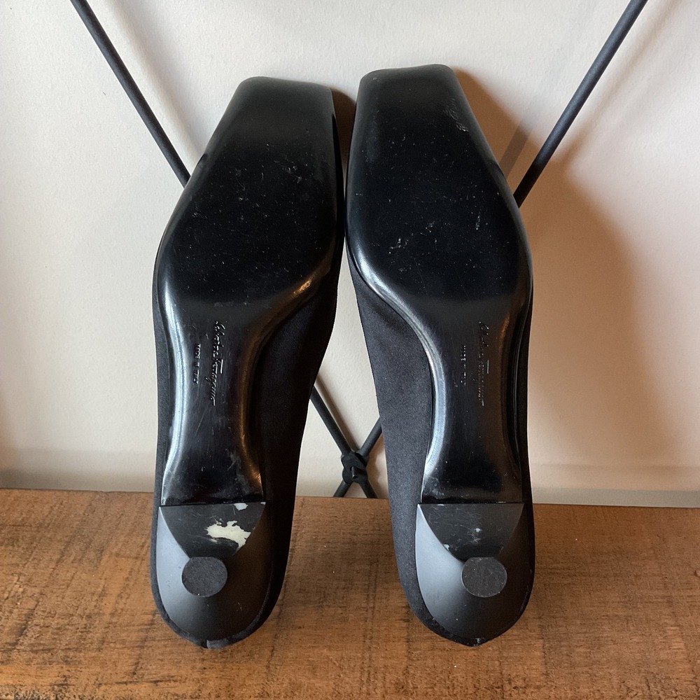 Salvatore Ferragamo Black Satin Rosette Square Toe Kitten Heels 7B Coquette VTG - Picture 13 of 16